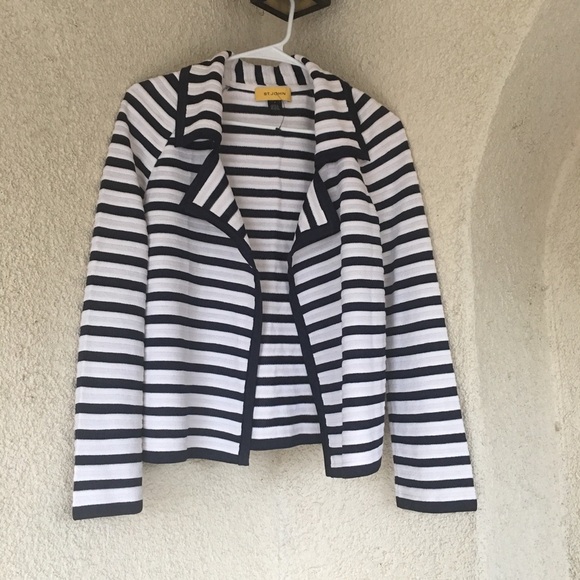 St. John cardigan stripped sweater jacket size P - Picture 8 of 8